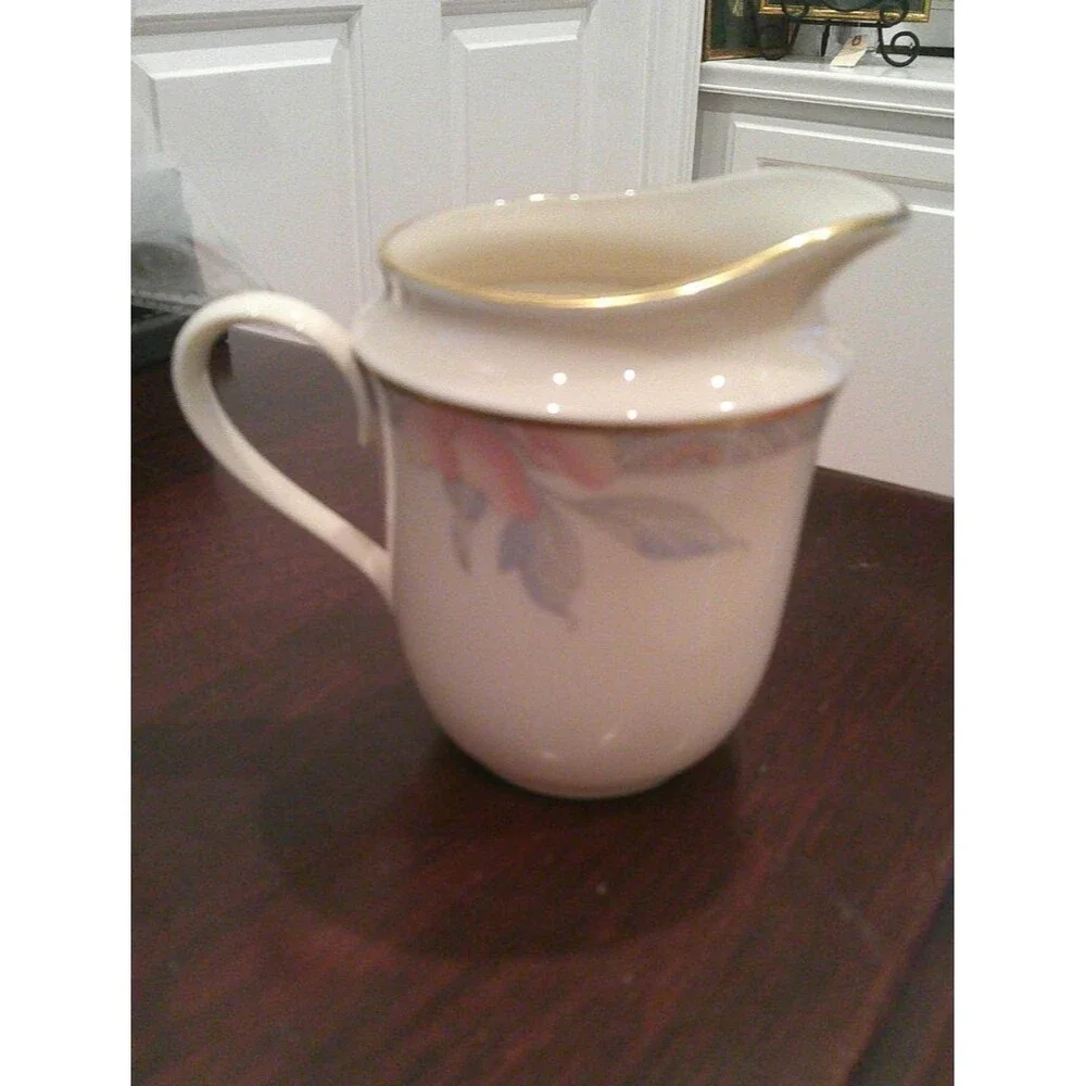 Lenox Westwood  China Pattern ( Retired 1991 ) Creamer  floral pattern gold Trim